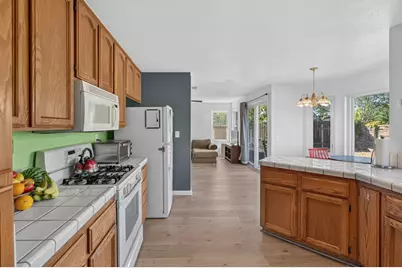 6413 Alpinespring Way, Elk Grove, CA 95758 - Photo 20