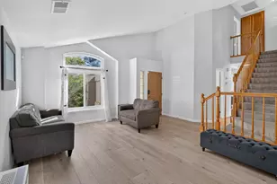 6413 Alpinespring Way, Elk Grove, CA 95758 - Photo 8