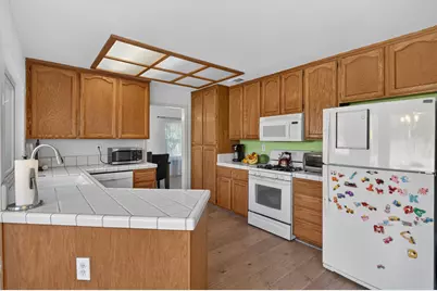 6413 Alpinespring Way, Elk Grove, CA 95758 - Photo 18