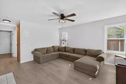 6413 Alpinespring Way, Elk Grove, CA 95758 - Photo 14