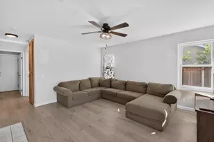 6413 Alpinespring Way, Elk Grove, CA 95758 - Photo 18