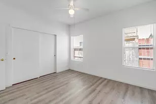 9155 Bungalow Way, Elk Grove, CA 95758 - Photo 18
