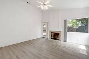 9155 Bungalow Way, Elk Grove, CA 95758 - Photo 8