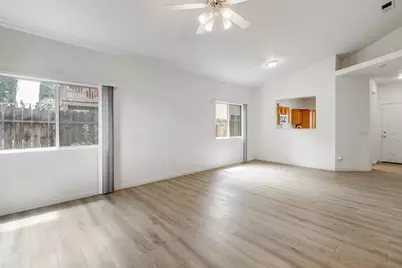 9155 Bungalow Way, Elk Grove, CA 95758 - Photo 12