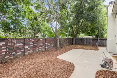 9155 Bungalow Way, Elk Grove, CA 95758 - Photo 34