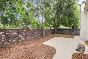 9155 Bungalow Way, Elk Grove, CA 95758 - Photo 34