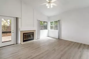 9155 Bungalow Way, Elk Grove, CA 95758 - Photo 10