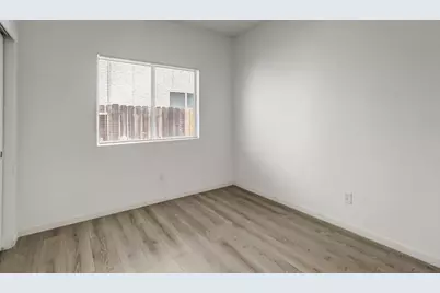 9155 Bungalow Way, Elk Grove, CA 95758 - Photo 24