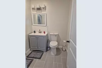 7650 Country Park Drive, Sacramento, CA 95828 - Photo 18