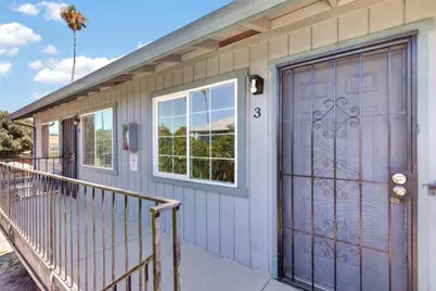 131 S Airport Way, Stockton, CA 95205 - Photo 4