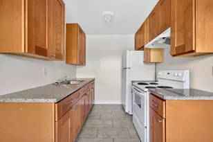 131 S Airport Way, Stockton, CA 95205 - Photo 12