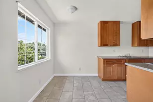131 S Airport Way, Stockton, CA 95205 - Photo 10