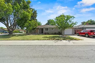 801 Bell Air Dr, Sacramento, CA 95822 - Photo 1