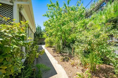 2321 Laredo Road, Sacramento, CA 95825 - Photo 52