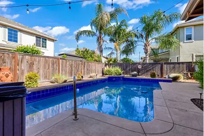 9910 Penela Way, Elk Grove, CA 95757 - Photo 44