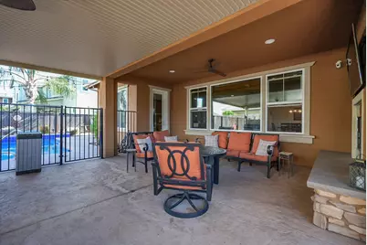 9910 Penela Way, Elk Grove, CA 95757 - Photo 42