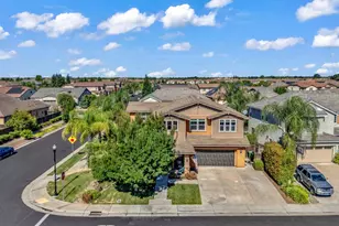 9910 Penela Way, Elk Grove, CA 95757 - Photo 2