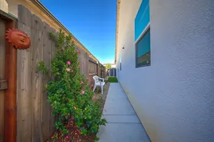 8353 Evans Tree Dr, Roseville, CA 95747 - Photo 32