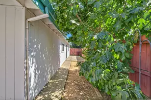 8717 Lorna Ct, Elk Grove, CA 95624 - Photo 40