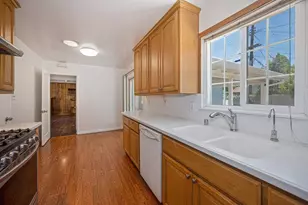 5526 38th Ave, Sacramento, CA 95824 - Photo 8