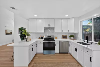 3060 Rockford Way, Sacramento, CA 95833 - Photo 4