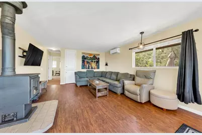 12233 Hilltop Drive, Grass Valley, CA 95949 - Photo 2