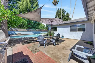 8980 Canberra Dr, Sacramento, CA 95826 - Photo 38