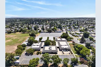 8980 Canberra Dr, Sacramento, CA 95826 - Photo 50