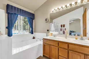 8228 Montevina Dr, Sacramento, CA 95829 - Photo 38