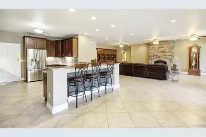 2761 Creekside Lane, Sacramento, CA 95821 - Photo 24