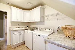 2761 Creekside Ln, Sacramento, CA 95821 - Photo 54