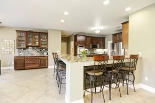 2761 Creekside Ln, Sacramento, CA 95821 - Photo 22