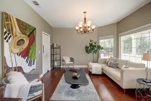 2761 Creekside Ln, Sacramento, CA 95821 - Photo 6