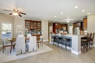 2761 Creekside Ln, Sacramento, CA 95821 - Photo 20