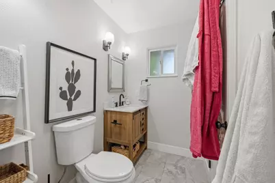 9270 Defiance Cir, Sacramento, CA 95827 - Photo 32