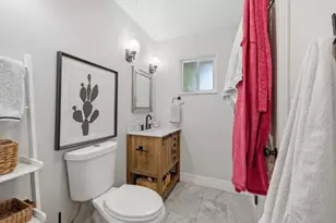 9270 Defiance Cir, Sacramento, CA 95827 - Photo 32