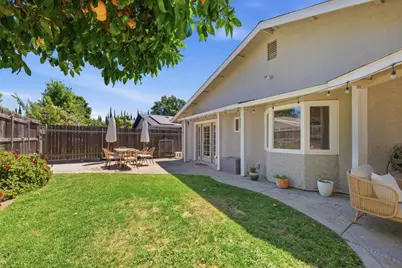 9270 Defiance Cir, Sacramento, CA 95827 - Photo 36