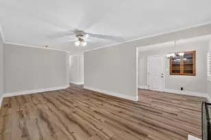 8620 Midfield Way, Sacramento, CA 95826 - Photo 10