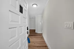 8620 Midfield Way, Sacramento, CA 95826 - Photo 6