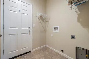 586 Glendon Ct, Merced, CA 95348 - Photo 22