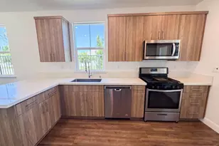 10801 Portico Cir, Rancho Cordova, CA 95670 - Photo 2