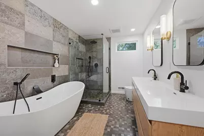 614 Rivercrest Drive, Sacramento, CA 95831 - Photo 18