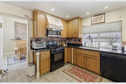 8201 Mulrany Way, Antelope, CA 95843 - Photo 10
