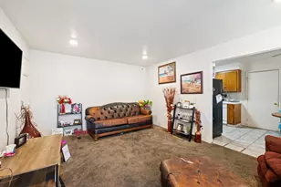 6330 Cushing Way, Sacramento, CA 95823 - Photo 24