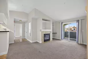 885 Halidon Way, Folsom, CA 95630 - Photo 2