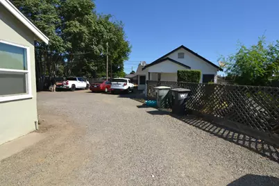 412 Laurel Avenue, Modesto, CA 95351 - Photo 6