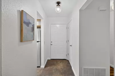 8232 Center Pkwy #54, Sacramento, CA 95823 - Photo 16