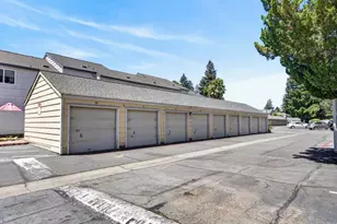 8232 Center Pkwy, Sacramento, CA 95823 - Photo 30