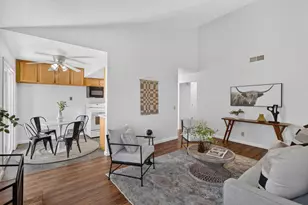 8232 Center Pkwy, Sacramento, CA 95823 - Photo 8