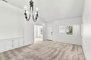 9411 Windrunner Ln, Elk Grove, CA 95758 - Photo 10